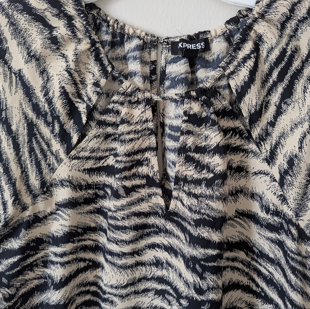 Blouse - Picture 2 of 4